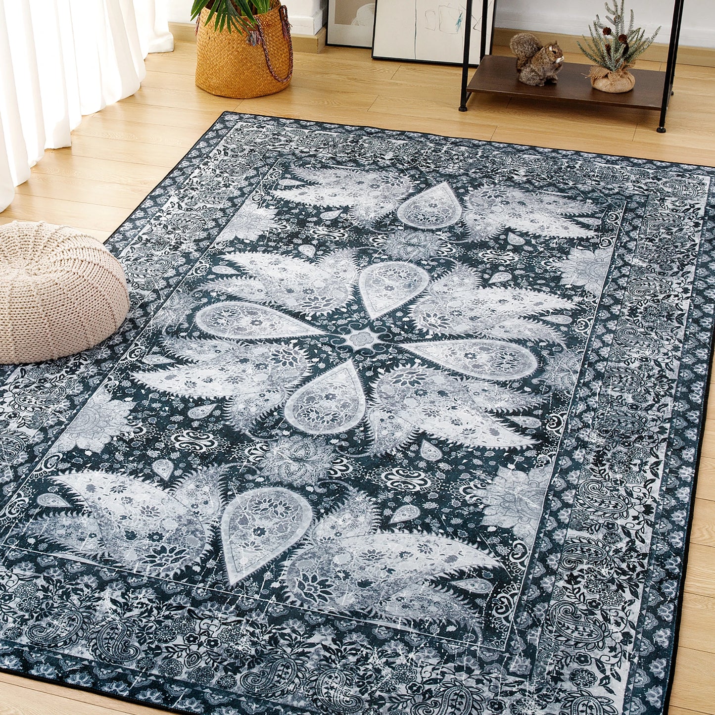 Vintage Floral Area Rug 100 Percent Polyester Anti-Slip Machine Made Indoor Outdoor Use