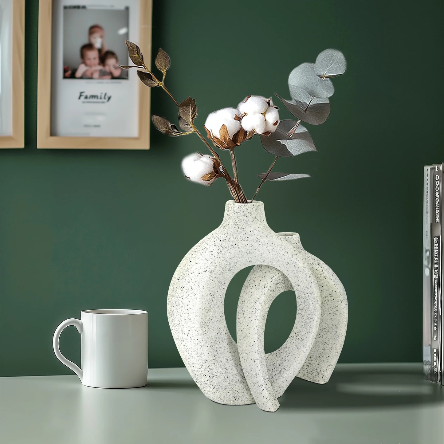 Set of 2 Decorative Hollow Table Vases Modern Resin Tabletop Decor