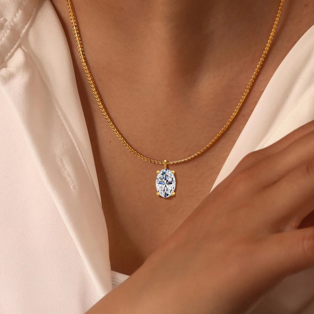 Gold Oval Cut Moissanite Pendant in 14K Yellow Gold